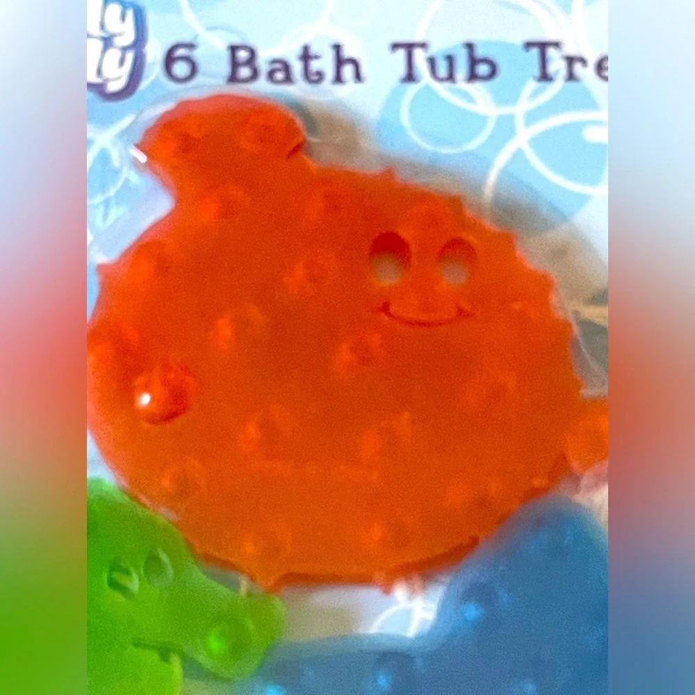 A Set of 6 BATH TUB TREADS for kids by “BUBBLY TUBBLY”